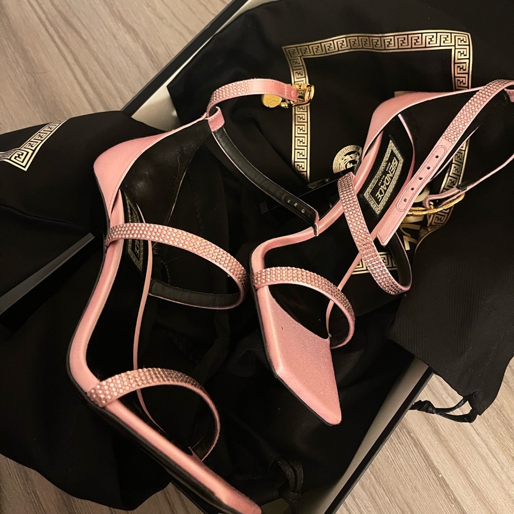 Bnib fendi x versace pink embellished satin heels